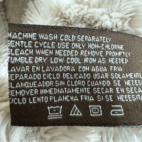 Big Chill Women’s Size M Ivory Faux Suede Shearling - Picture 9 of 9